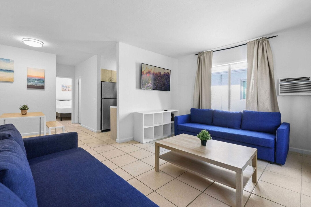 7340 Harding Ave in Miami Beach, FL - Building Photo