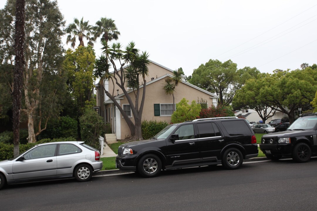 1220-1230 Washington Ave in Santa Monica, CA - Building Photo