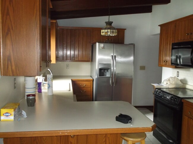 8843 Karlen Rd in Rome, NY - Foto de edificio - Building Photo