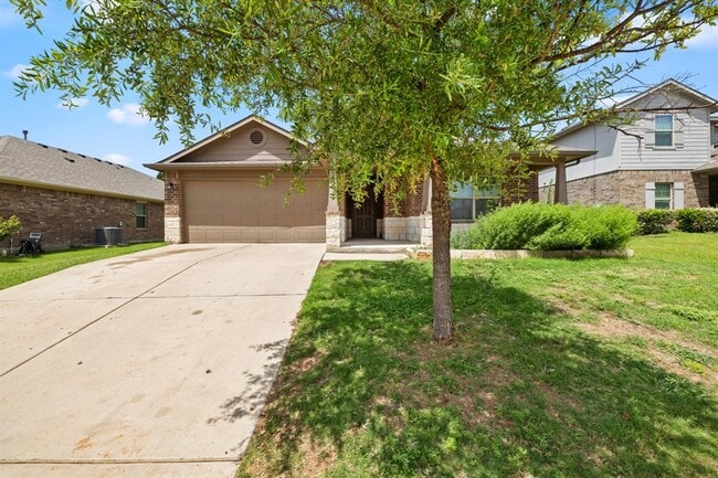 property at 933 Woodduck Trail
