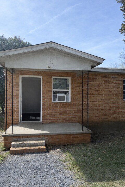 906 Thomas St in Macon, GA - Building Photo