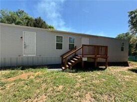 10181 Farm to Market Rd 391 in Hearne, TX - Building Photo
