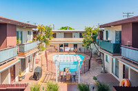 The Biltmore Apartments in Torrance, CA - Foto de edificio - Building Photo