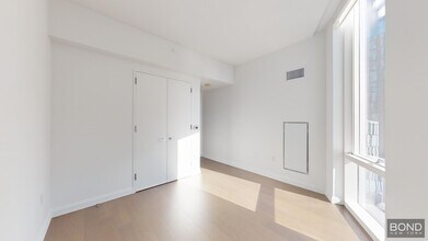 675 W 59th St in New York, NY - Building Photo - Building Photo