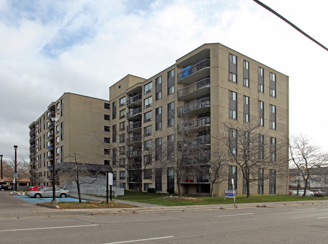 Oshawa Creek Cooperative Homes Inc in Oshawa, ON - Building Photo - Building Photo