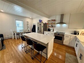 31 Slocum St in Newport, RI - Building Photo - Building Photo