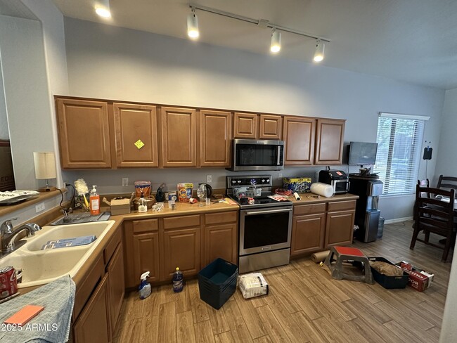 1422 W Weatherby Way in Chandler, AZ - Building Photo - Building Photo