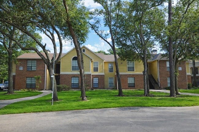 8613 Mallard Reserve Dr in Tampa, FL - Building Photo - Building Photo