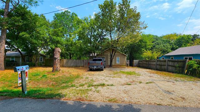 1309 Bridges St in Denton, TX - Building Photo