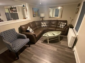 8 Howland St, Unit Unit 2 in Plymouth, MA - Building Photo - Building Photo