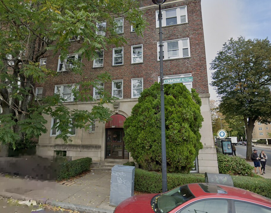 1607 Commonwealth Ave, Unit 17 in Boston, MA - Building Photo