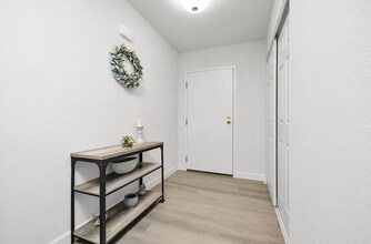 820 Sea Spray Ln in Foster City, CA - Building Photo - Building Photo