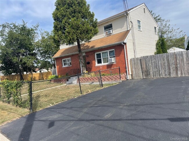 property at 615 Farmingdale Rd