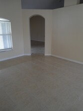 4649 Huron Bay Cir in Kissimmee, FL - Building Photo - Building Photo