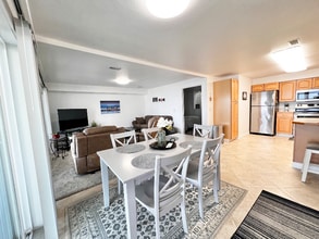 50300 US-93 in Polson, MT - Foto de edificio - Building Photo