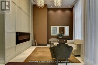 21 Balmuto St in Toronto, ON - Building Photo - Building Photo