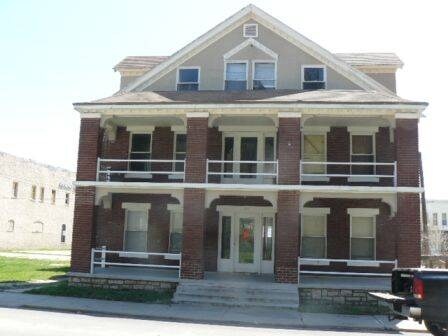 211 E Excelsior St in Excelsior Springs, MO - Building Photo