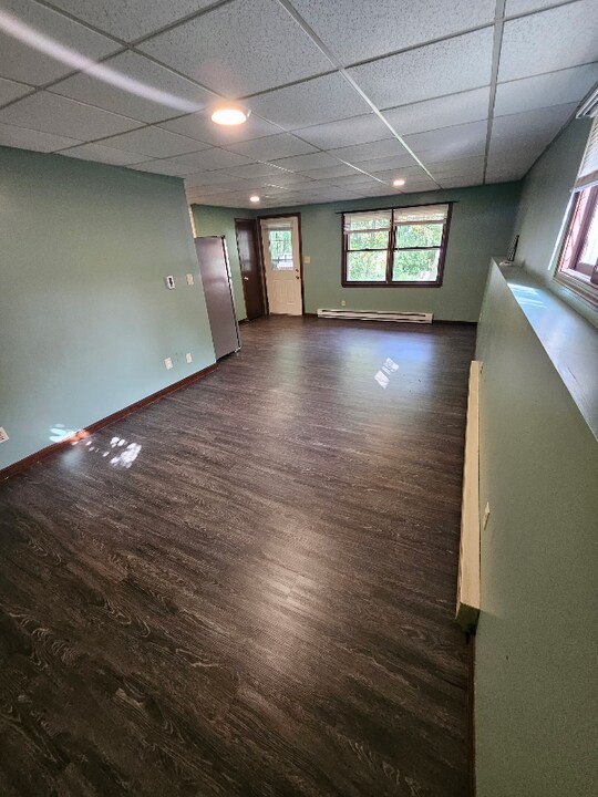 15 Old County Rd in Holland, MA - Building Photo