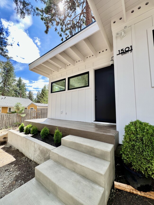 1501 NW Newport Ave in Bend, OR - Building Photo - Building Photo