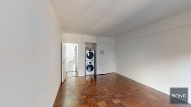 157e E 57th St in New York, NY - Building Photo - Building Photo
