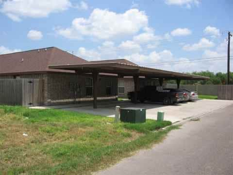 Golden Crest Apartment Community in Edinburg, TX - Foto de edificio - Building Photo