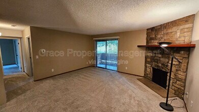 3335 S Ammons St in Lakewood, CO - Building Photo - Building Photo