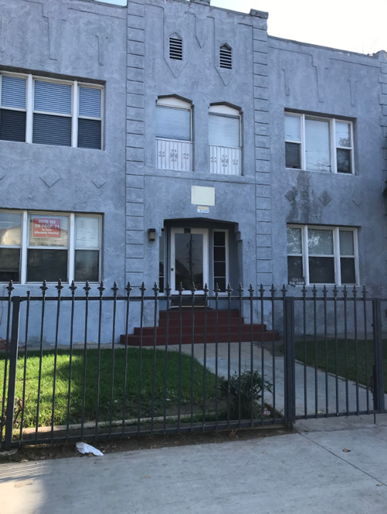 522-528-1/2 N Soto St in Los Angeles, CA - Building Photo