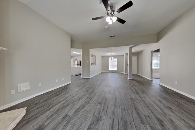 28907 Sedgefield St in Spring, TX - Building Photo - Building Photo