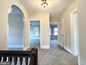 323 S Main St in Doylestown, PA - Building Photo - Building Photo