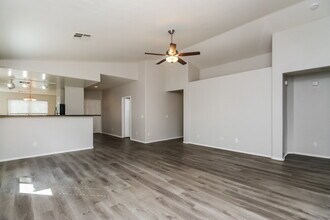 13402 W Watson Ln in Surprise, AZ - Building Photo - Building Photo