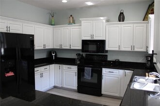 3308 10 Th Ln W in Palmetto, FL - Building Photo - Building Photo