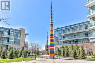 66-1666 Forest Manor Rd in Toronto, ON - Building Photo - Building Photo
