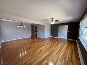 2538 Spruce St in Union, NJ - Building Photo - Building Photo