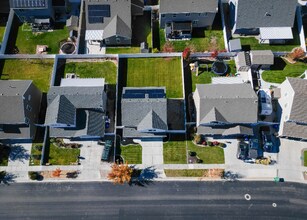 3548 S Clearwater Way in Syracuse, UT - Building Photo - Building Photo