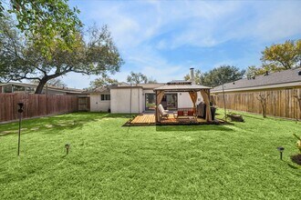 5226 Nina Lee Ln in Houston, TX - Building Photo - Building Photo