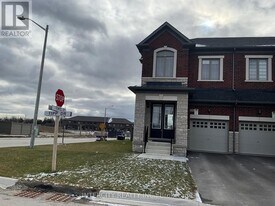53 Tipp Dr in Richmond Hill, ON - Building Photo