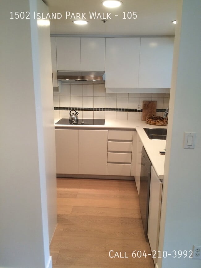 property at 1502 Island Park Walk