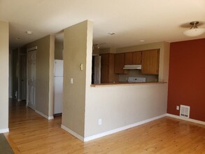 1710 W Sunn Fjord Ln in Bremerton, WA - Building Photo - Building Photo