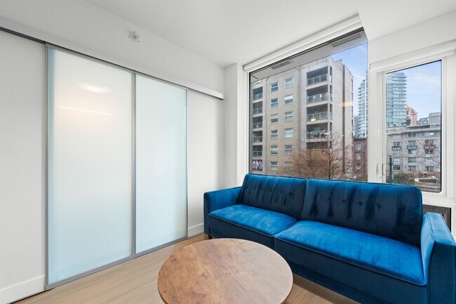 1283 Howe St in Vancouver, BC - Building Photo - Building Photo