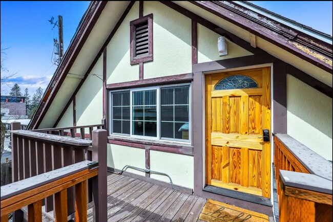 2117 W Riverside Ave in Spokane, WA - Foto de edificio - Building Photo