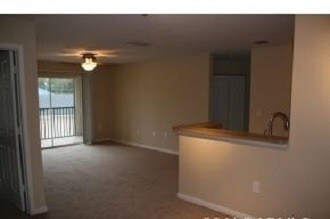 940 Village Trail-Unit -3204 in Port Orange, FL - Foto de edificio - Building Photo