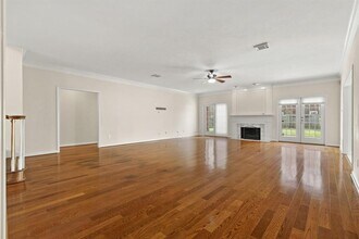 3718 Stocksbridge Dr in Sugar Land, TX - Building Photo - Building Photo