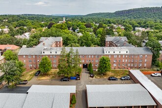 Claremont in New Haven, CT - Building Photo - Building Photo
