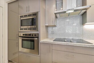 17145 N Bay Rd, Unit 4407 in Sunny Isles Beach, FL - Foto de edificio - Building Photo