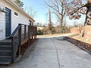 252 Tiger Flowers Cir NW in Atlanta, GA - Building Photo - Building Photo