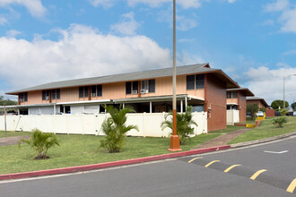 Hale Ola in Pearl City, HI - Building Photo - Building Photo