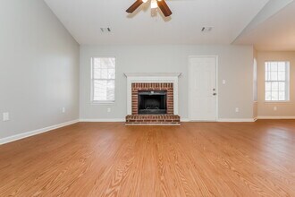 1582 Glynn Ct in Hampton, GA - Building Photo - Building Photo
