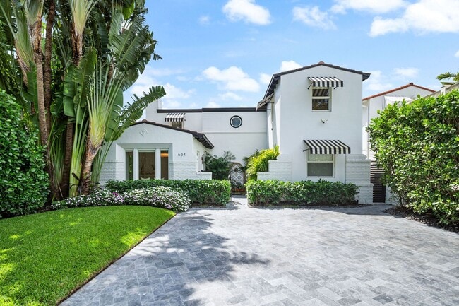 property at 634 W 47th St