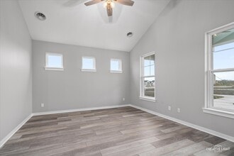 3 Dogwood Wy in Ottawa, IL - Building Photo - Building Photo