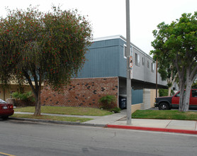 7941 Stark St in Huntington Beach, CA - Building Photo - Building Photo